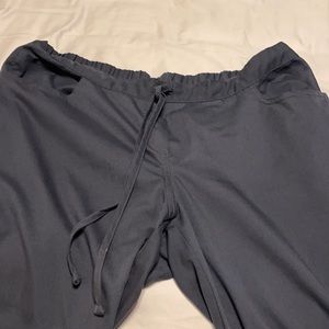 Women’s scrub bottoms